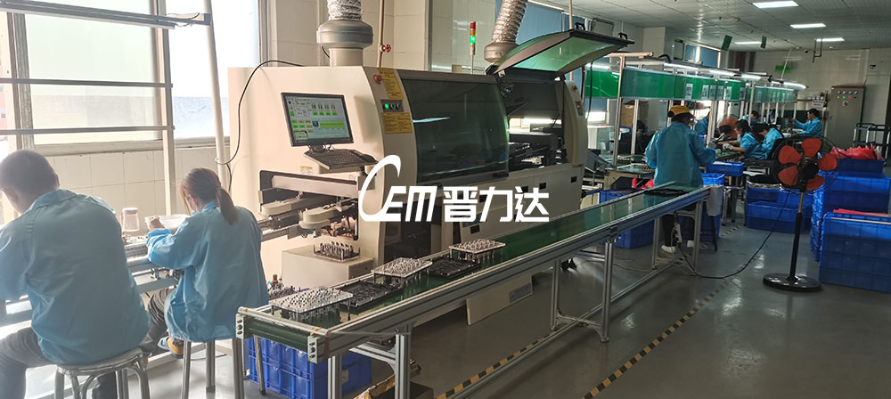 波峰焊助焊剂喷涂使用压力罐或水压供液有什么区别？